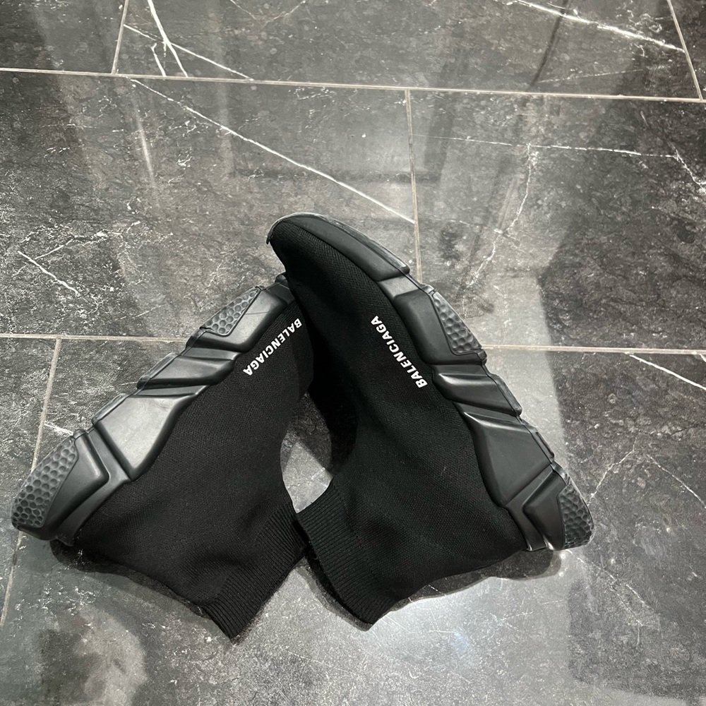 WOMEN'S balenciaga  SPEED RECYCLED KNIT SNEAKER IN BLACK